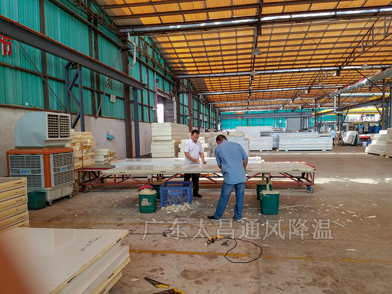 移動式冷風(fēng)機在生產(chǎn)車間的應(yīng)用